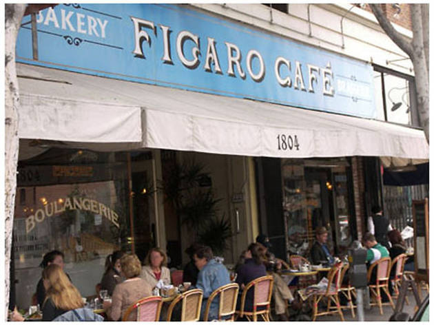 People at Figaro Cafe